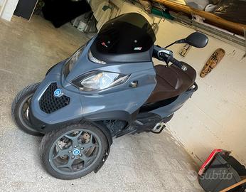 Piaggio mp3 300