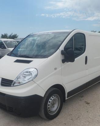 Renault Trafic furgone maxi