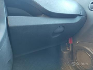 Cassetto portaoggetti RENAULT KANGOO del 2012