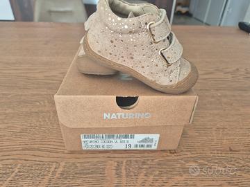scarpe Naturino taglia 19