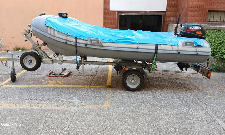Gommone marshal m40 più carrello e fuoribordo