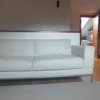 Divano in pura pelle