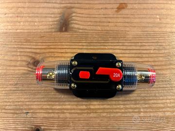 INTERRUTTORE-FUSIBILE AUTOMATICO 20A