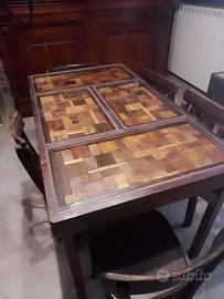 massiccio tavolo in legno e vetro