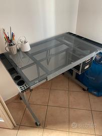Tavolo da disegno regolabile