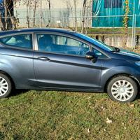 Ford Fiesta 1.4 GPL 2010