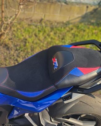 RIVESTIMENTO PERSONALIZZATO SELLA BMW 1000 XR