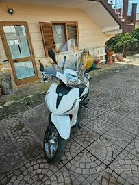 Beverly 400 hpe 2025