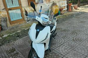 Beverly 400 hpe 2025