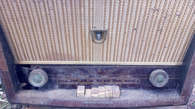Radio con giradischi antiquariato da restaurare