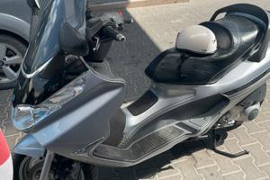 Piaggio x8
