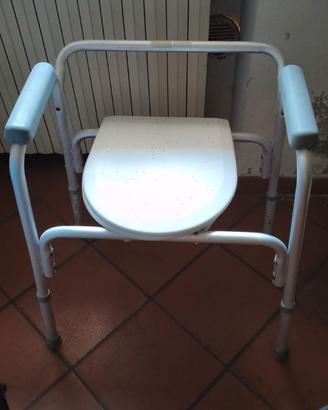 Sedia comoda per WC