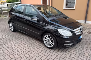 Mercedes-benz B 200 Cdi Adatta a Neopatentati