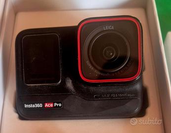 INSTA360 ACE PRO + Accessori