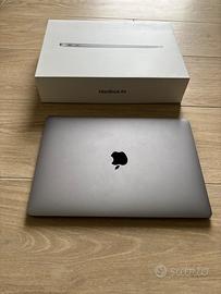 MacBook Air M1