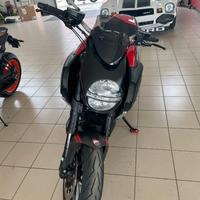Ducati Diavel carbon- 2011