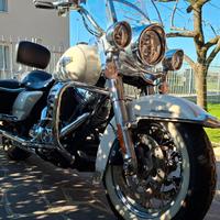 Harley Davidson Road King Classic 1690 FLHRC