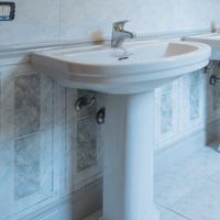 lavabo ideal standard con miscelatore