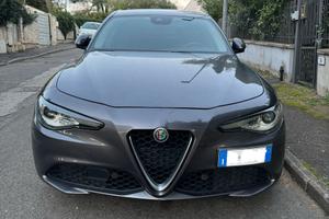 Alfa Romeo Giulia 2.2 TD 180 CV AT8 AWD Q4 Super