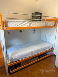 Cameretta 3 letti con due contenitori
