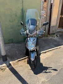 Kymco Agility 200 incidentata