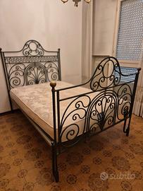 Letto ferro battuto mis. 140 cm