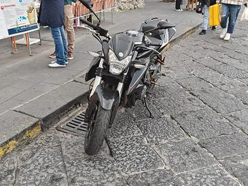 Moto Benelli BN 600 i