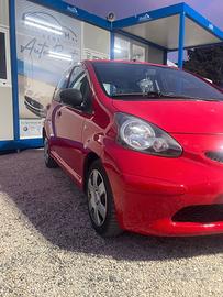 Toyota Aygo 1.0 12V VVT-i 5 porte Sol