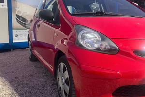 Toyota Aygo 1.0 12V VVT-i 5 porte Sol