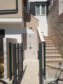 Casa indipendente comprensivo di posto auto