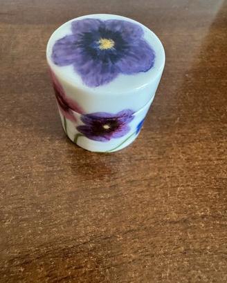 Contenitore porcellana con fiori viola anni 80 nuo