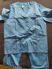 Divisa ospedaliera per OSS o Infermiera