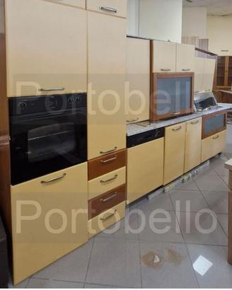 Codice: 10692 CUCINA COMPONIBILE CILIEGIO E GIALL
