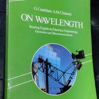 libro On wavelength. Reading english for electrica
