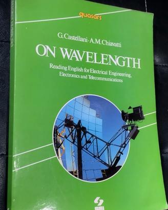 libro On wavelength. Reading english for electrica
