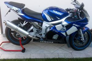 Yamaha YZF R6 - 2002