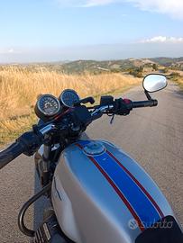 moto Guzzi v7iii special