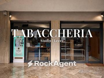 Attività / Licenza di 100 m² a Lecce