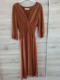 Vestito da cerimonia marrone con maniche a 3/4