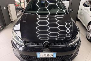 Volkswagen Golf Business 2.0 TDI 5p. Highline Blue