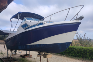 Semicabinato con motore