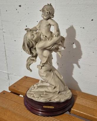 Statua Capodimonte Maternità Madre con Bimbo 