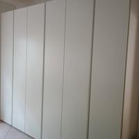 Armadio laccato sei ante