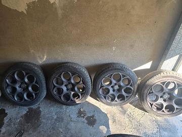 CERCHI E GOMME ALFA ROMEO GIULIA 159 GIULIETTA 