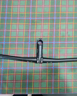 manubrio xfeel con attacco 