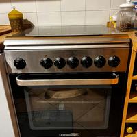 cucina con forno elettrico ventilato perfetto