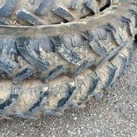 N 4 gomme strette per Case o New Holland