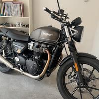 Triumph Street Twin