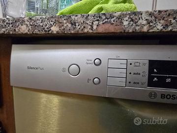 LAVASTOVIGLIE BOSCH LIBERA INSTALLAZIONE 