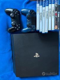 PS4 PRO DA 1 TERA+2JOYSTICK+8 GIOCHI